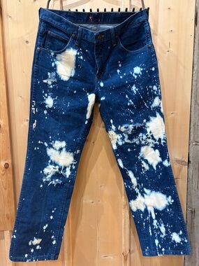 Wrangler Bleached Dark Blue Straight Leg Jeans